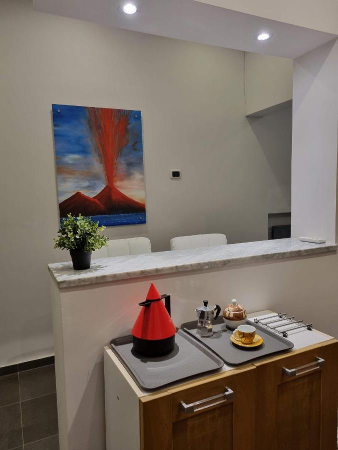 Napoli Sottosopra Chiaia Apartment Exterior photo